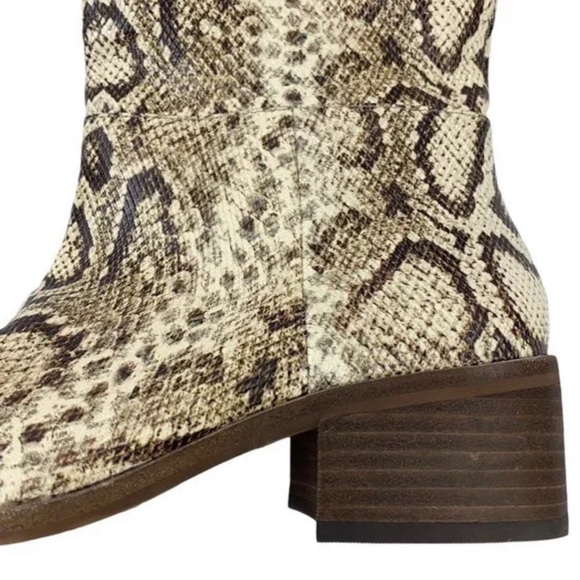 Vince Camuto Beaanna Natural Snake Print Leather Knee High Boot Size 7 - Picture 6 of 11